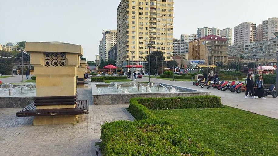 Kirayə verilir 2 otaqlı köhnə tikili, 55 m², İnşaatçılar m.-2