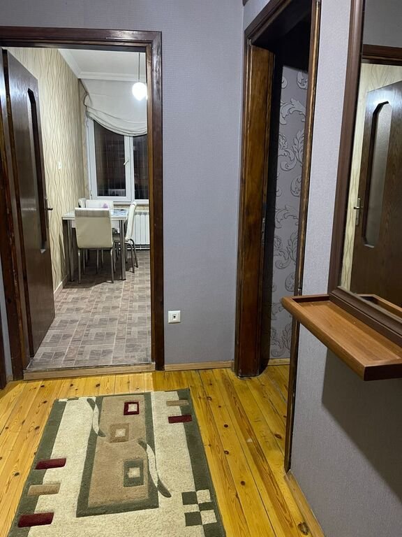 Kirayə verilir 2 otaqlı köhnə tikili, 55 m², İnşaatçılar m.-5