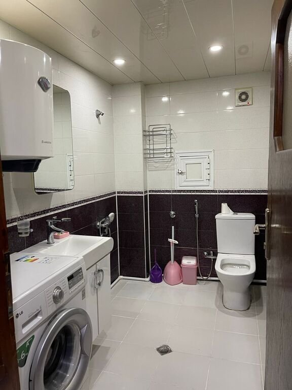 Kirayə verilir 2 otaqlı köhnə tikili, 55 m², İnşaatçılar m.-9