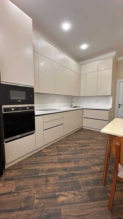 Kirayə verilir 2 otaqlı yeni tikili, 80 m², Elmlər Akademiyası m.-6