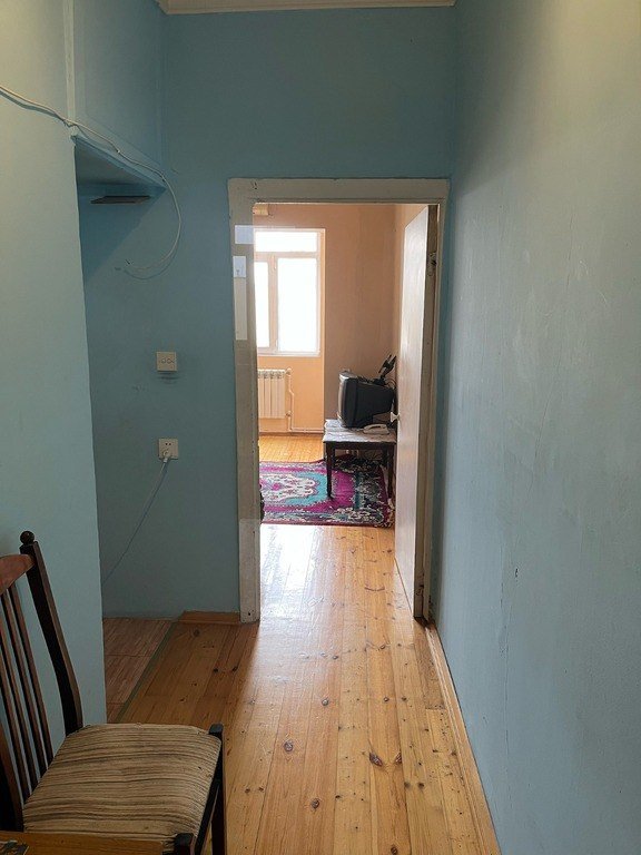 Kirayə verilir 1 otaqlı köhnə tikili, 18 m², Xalqlar dostluğu m.-6