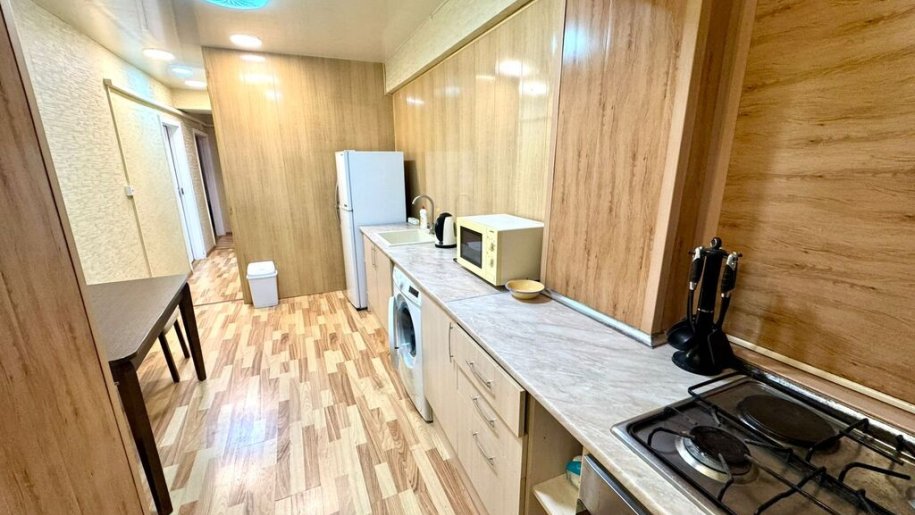 Kirayə verilir 3 otaqlı yeni tikili, 80 m², 28 May m.-10