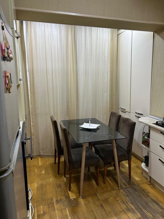 Satılır 2 otaqlı köhnə tikili, 70 m², 8-ci mikrorayon-11