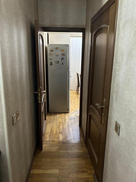 Satılır 2 otaqlı köhnə tikili, 70 m², 8-ci mikrorayon-13