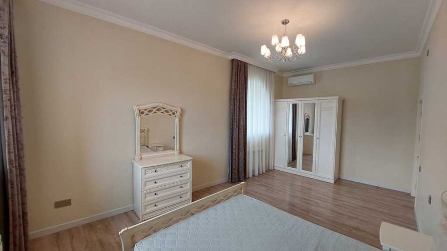 Kirayə verilir 3 otaqlı yeni tikili, 145 m², Sahil m.-7