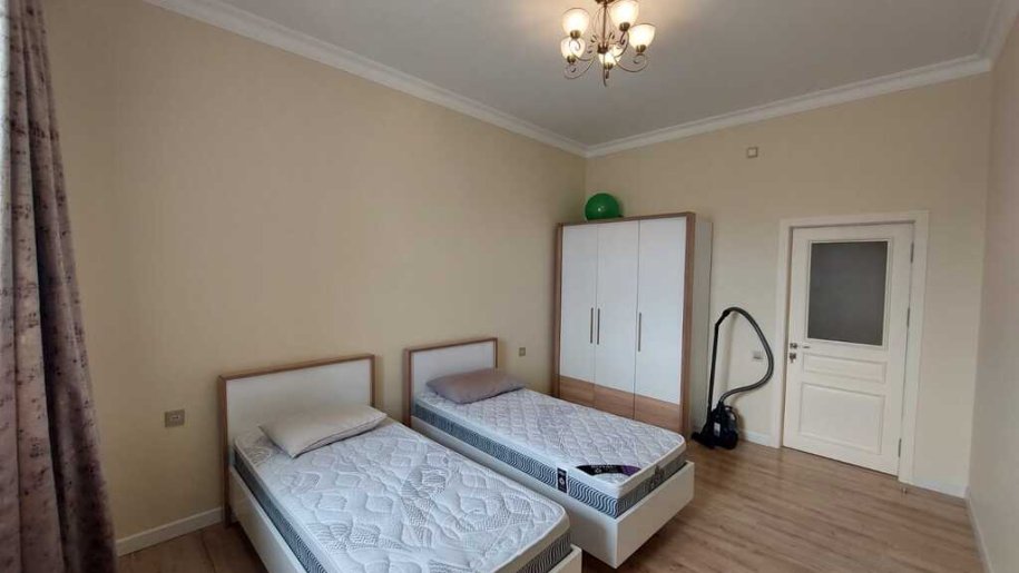 Kirayə verilir 3 otaqlı yeni tikili, 145 m², Sahil m.-10