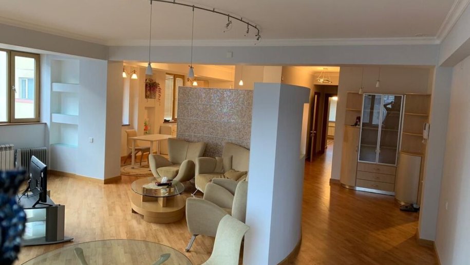 Kirayə verilir 3 otaqlı yeni tikili, 95 m², İçərişəhər m.-3