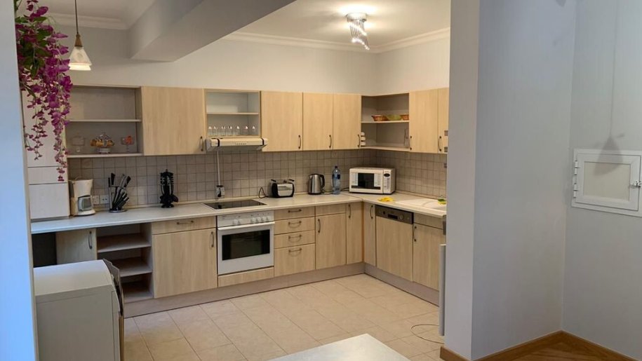 Kirayə verilir 3 otaqlı yeni tikili, 95 m², İçərişəhər m.-7