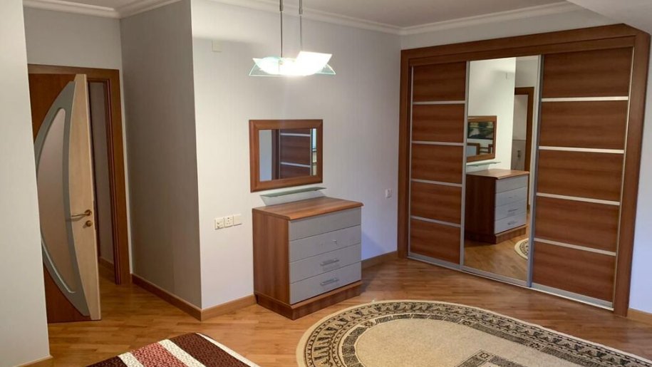Kirayə verilir 3 otaqlı yeni tikili, 95 m², İçərişəhər m.-11