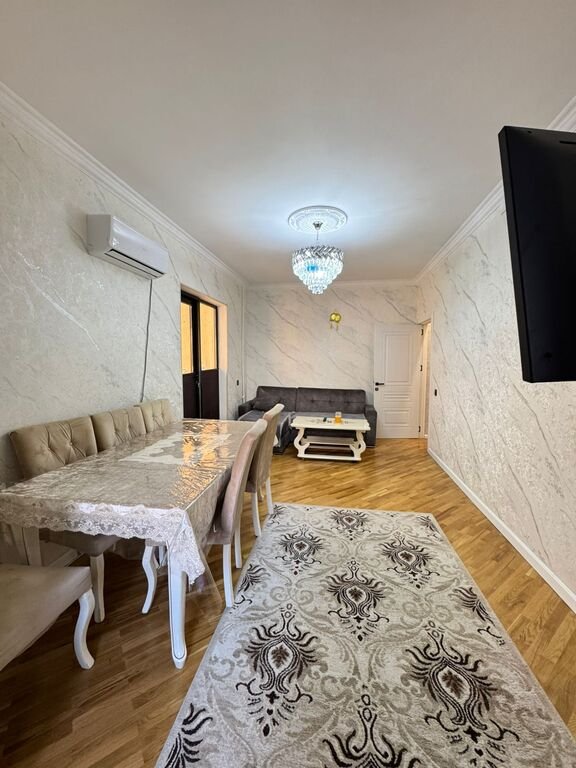 Satılır 2 otaqlı köhnə tikili, 65 m², Əhmədli m.-2