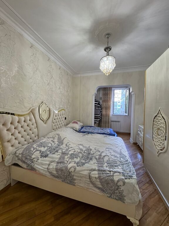 Satılır 2 otaqlı köhnə tikili, 65 m², Əhmədli m.-6