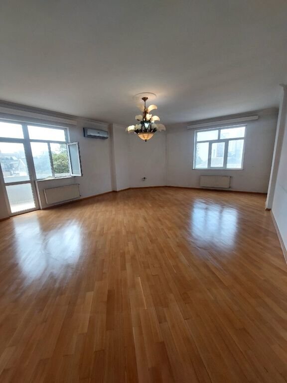 Satılır 4 otaqlı yeni tikili, 220 m², Elmlər Akademiyası m.-1