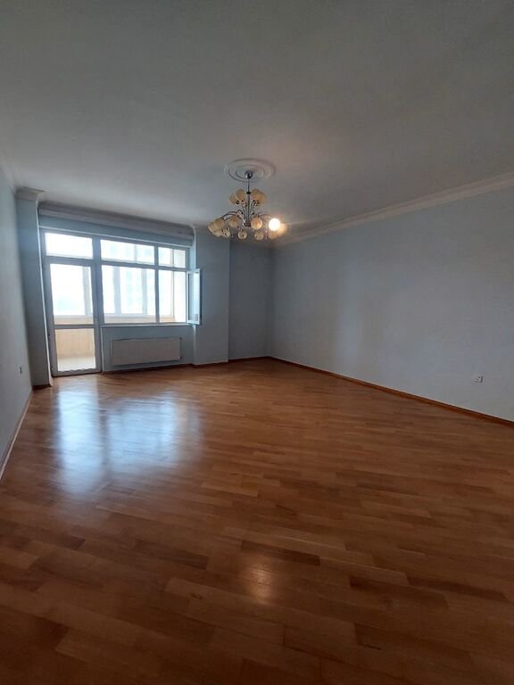 Satılır 4 otaqlı yeni tikili, 220 m², Elmlər Akademiyası m.-2