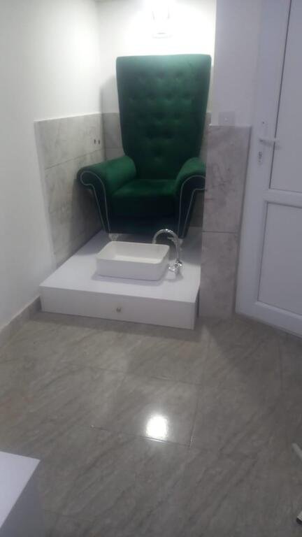 16 m<sup>2</sup> obyekt satılır, İnşaatçılar m.-1