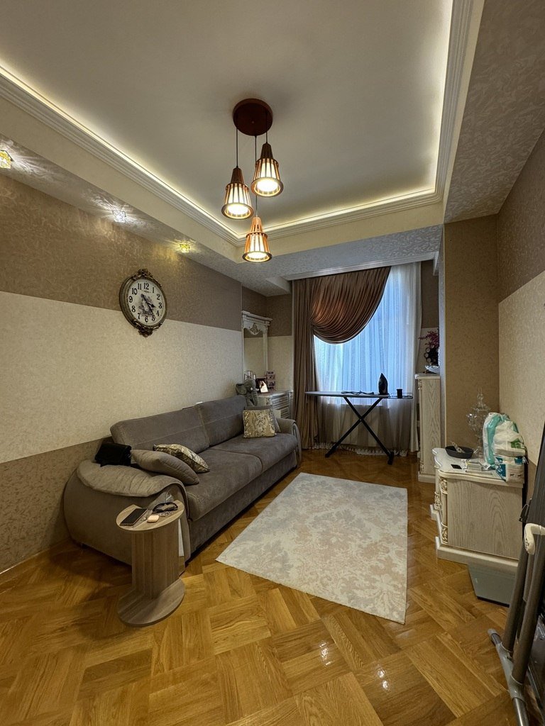Satılır 4 otaqlı yeni tikili, 197 m², Nəsimi-8