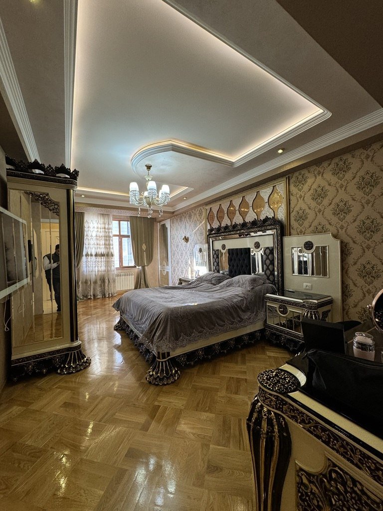 Satılır 4 otaqlı yeni tikili, 197 m², Nəsimi-11