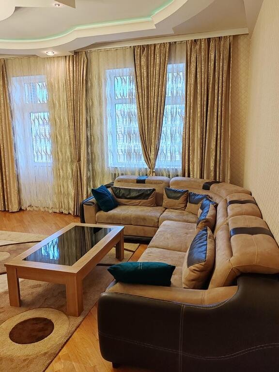 Kirayə verilir 3 otaqlı köhnə tikili, 130 m², Nəriman Nərimanov m.-2