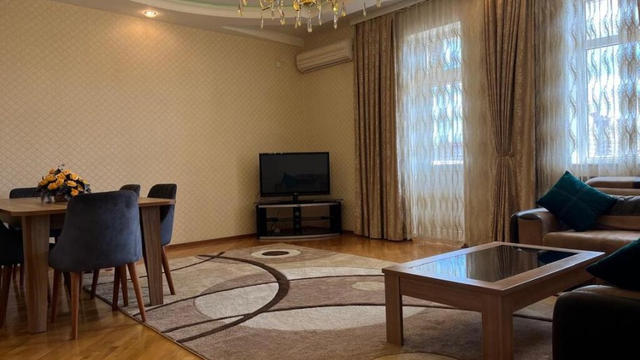 Kirayə verilir 3 otaqlı köhnə tikili, 130 m², Nəriman Nərimanov m.-5