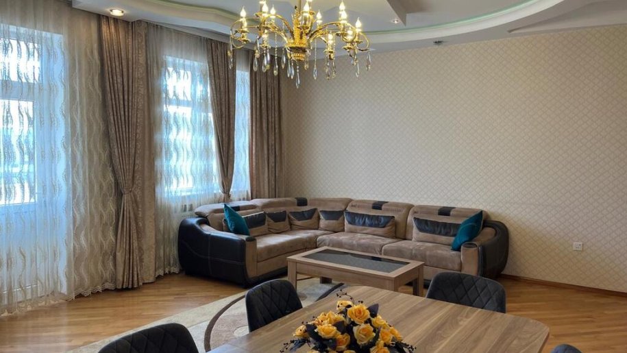 Kirayə verilir 3 otaqlı köhnə tikili, 130 m², Nəriman Nərimanov m.-6