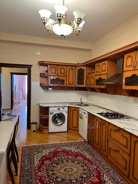 Kirayə verilir 3 otaqlı köhnə tikili, 130 m², Nəriman Nərimanov m.-12