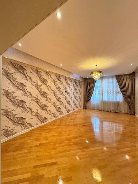 Satılır 3 otaqlı yeni tikili, 135 m², Elmlər Akademiyası m.-1