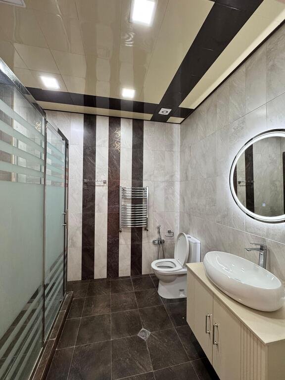 Satılır 3 otaqlı yeni tikili, 135 m², Elmlər Akademiyası m.-8