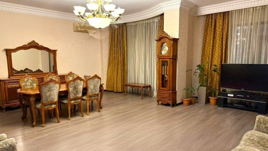 Satılır 4 otaqlı yeni tikili, 210 m², Nərimanov-1