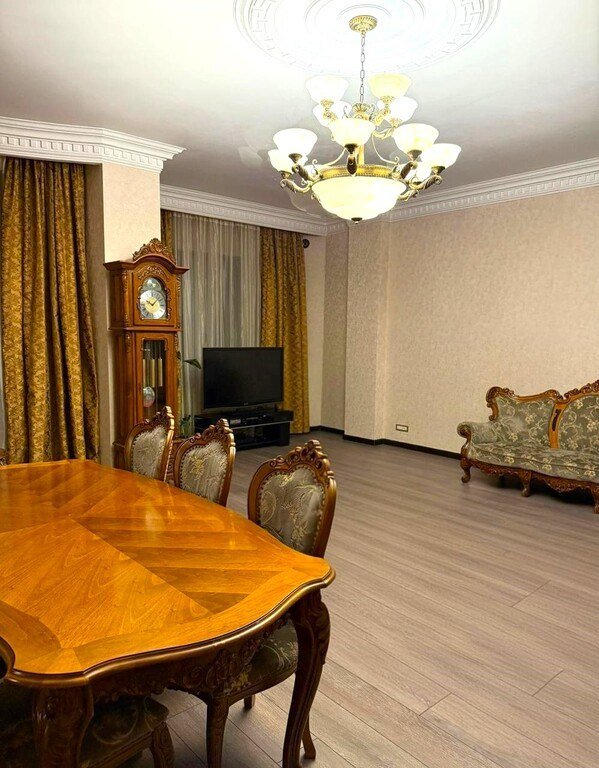 Satılır 4 otaqlı yeni tikili, 210 m², Nərimanov-2