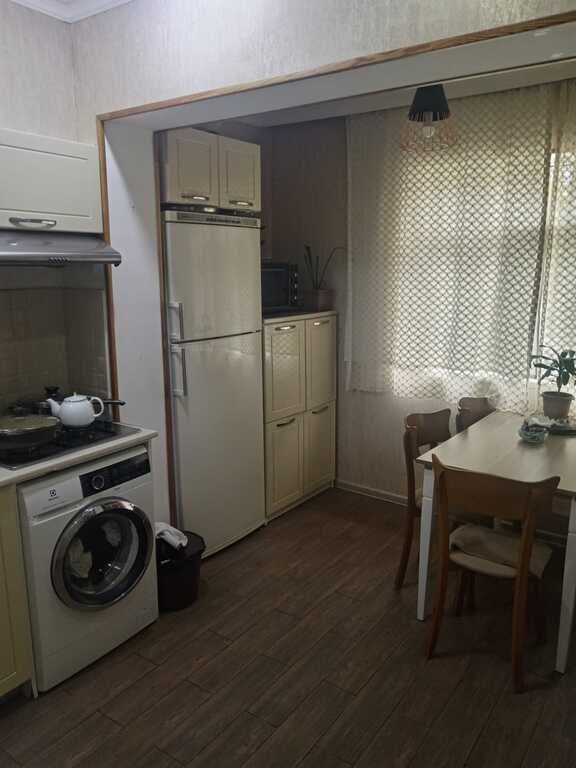 Satılır 3 otaqlı köhnə tikili, 85 m², Əhmədli m.-12