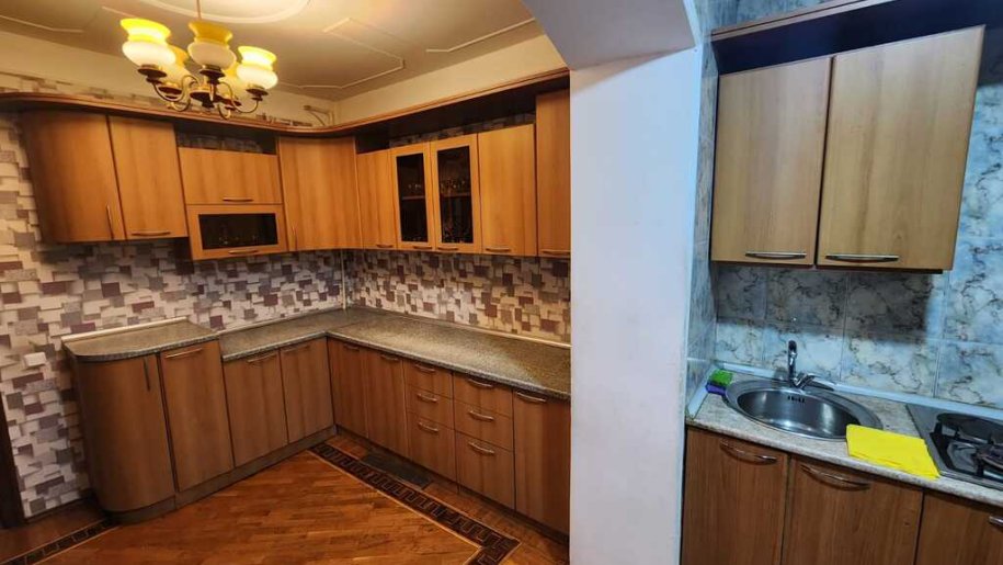 Kirayə verilir 4 otaqlı köhnə tikili, 101 m², Nəriman Nərimanov m.-15