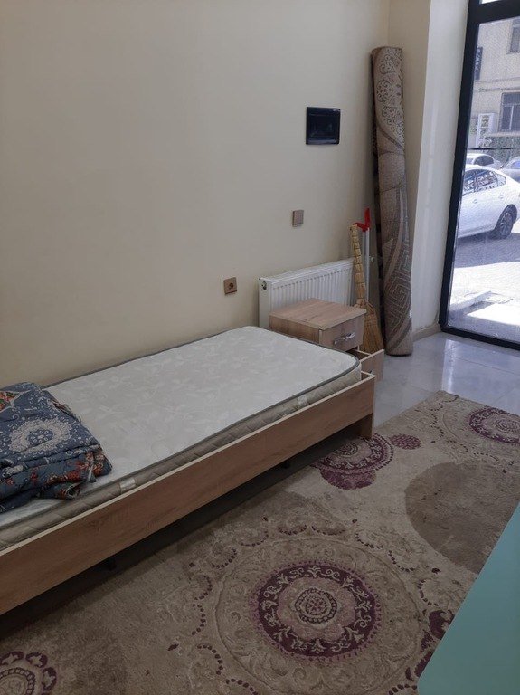 Kirayə verilir 1 otaqlı yeni tikili, 45 m², İnşaatçılar m.-2