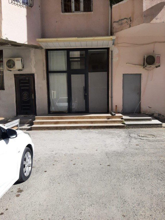 Kirayə verilir 1 otaqlı yeni tikili, 45 m², İnşaatçılar m.-4
