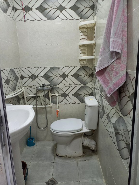 Kirayə verilir 1 otaqlı yeni tikili, 30 m², İnşaatçılar m.-5