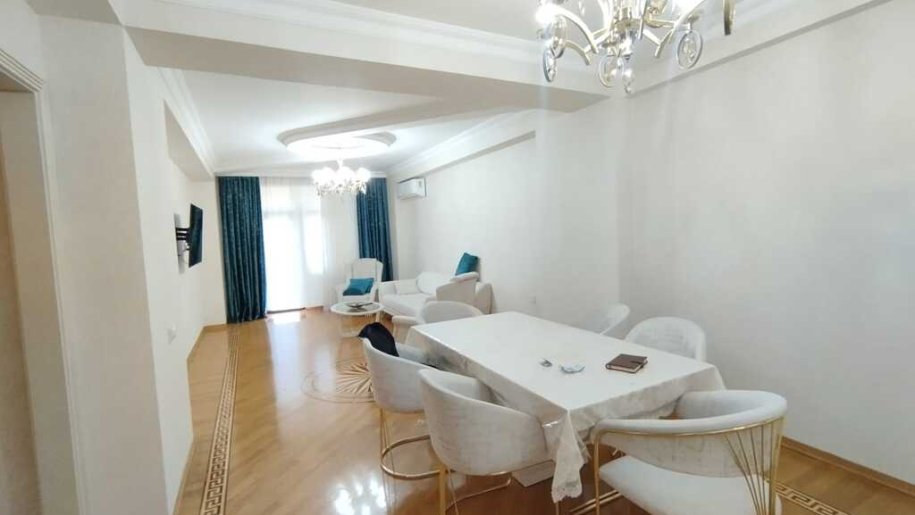 Satılır 3 otaqlı yeni tikili, 165 m², Gənclik m.-1