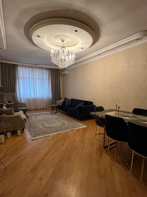 Satılır 2 otaqlı yeni tikili, 101 m², Gənclik m.-1
