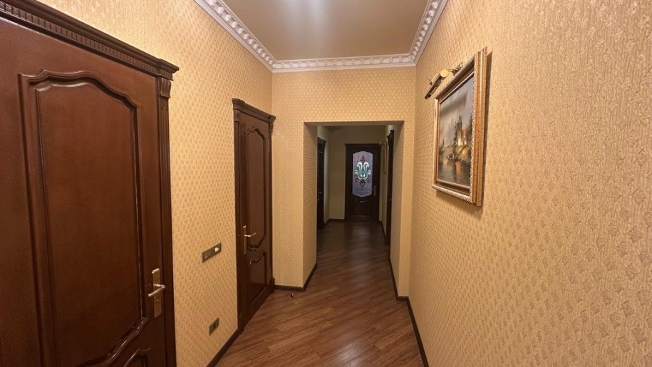 Satılır 3 otaqlı yeni tikili, 128 m², 28 May m.-4