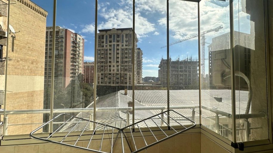 Satılır 3 otaqlı yeni tikili, 128 m², 28 May m.-15