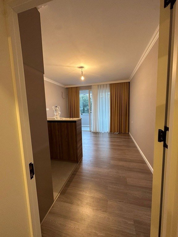 Satılır 2 otaqlı köhnə tikili, 48 m², Elmlər Akademiyası m.-5