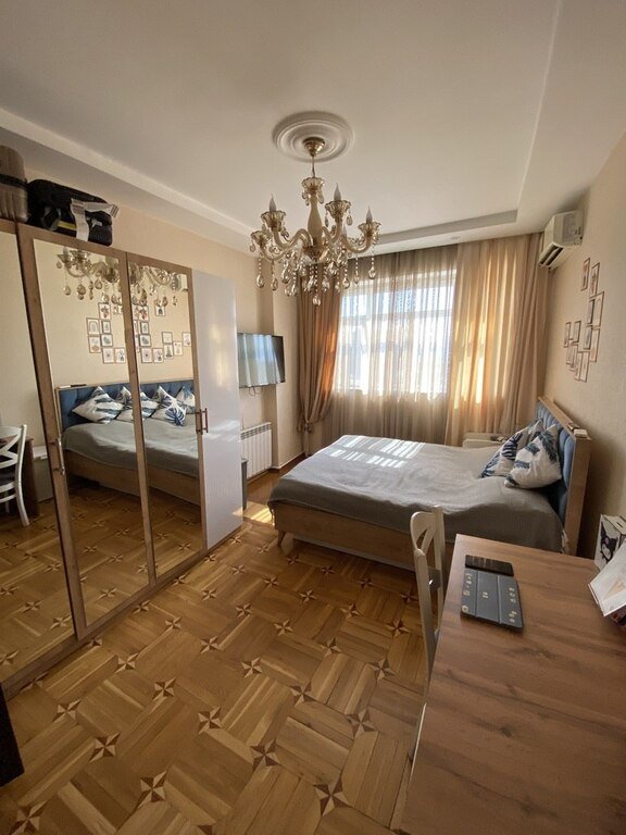 Satılır 3 otaqlı köhnə tikili, 80 m², Neftçilər m.-1