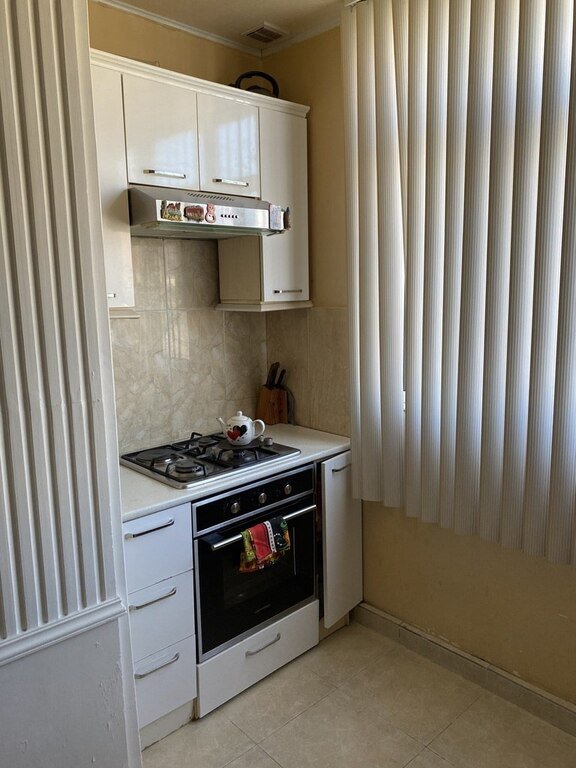 Satılır 3 otaqlı köhnə tikili, 80 m², Neftçilər m.-11