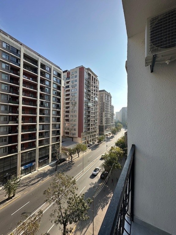 Satılır 2 otaqlı yeni tikili, 70 m², 28 May m.-8