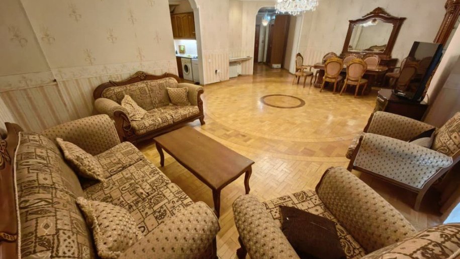 Satılır 3 otaqlı yeni tikili, 120 m², Elmlər Akademiyası m.-1