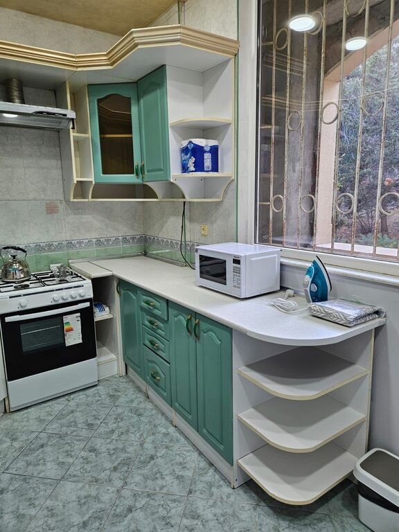 Kirayə verilir 3 otaqlı köhnə tikili, 110 m², İçərişəhər m.-11