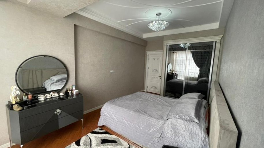 Satılır 4 otaqlı yeni tikili, 190 m², 28 May m.-9