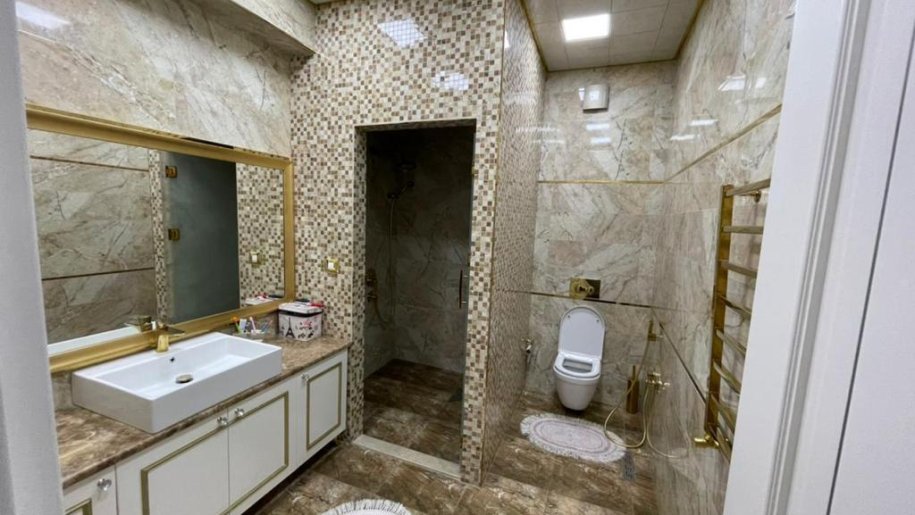 Satılır 4 otaqlı yeni tikili, 190 m², 28 May m.-16