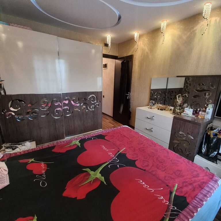 Satılır 2 otaqlı köhnə tikili, 60 m², Memar Əcəmi m.-4