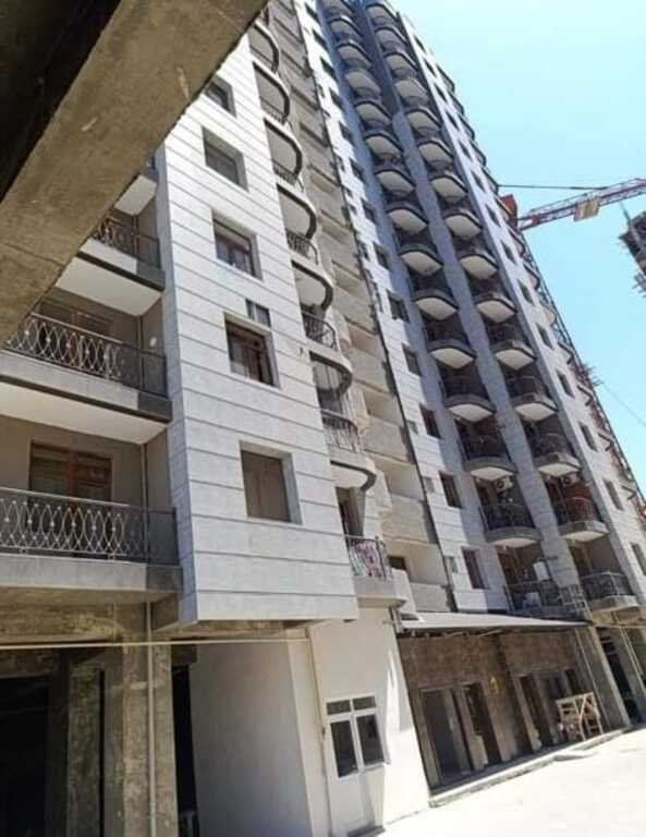 Satılır 2 otaqlı yeni tikili, 90 m², İnşaatçılar m.-1