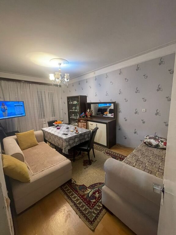 Satılır 3 otaqlı köhnə tikili, 80 m², 9-cu mikrorayon-1