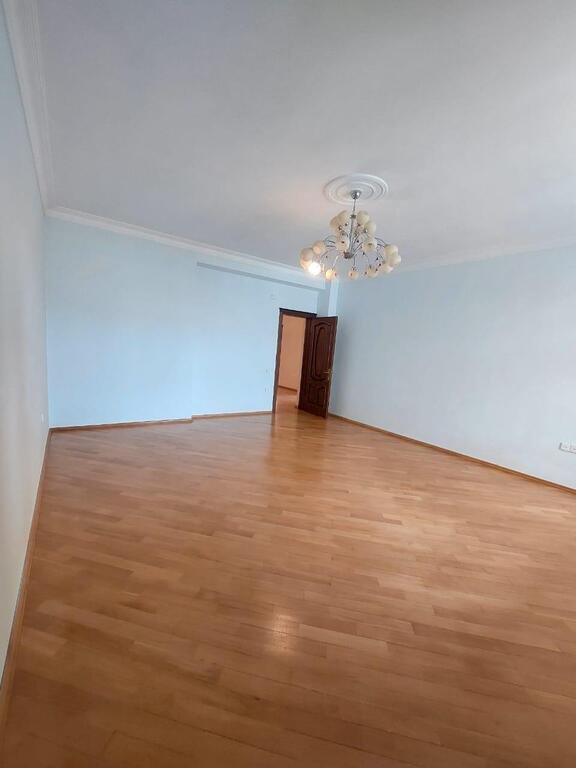 Satılır 4 otaqlı yeni tikili, 224 m², Elmlər Akademiyası m.-9