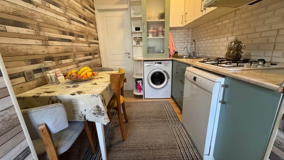 Satılır 4 otaqlı köhnə tikili, 105 m², Həzi Aslanov m.-8